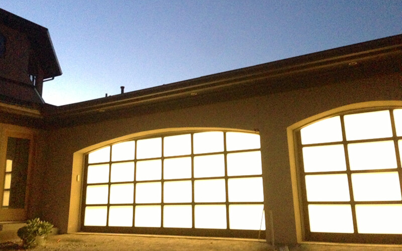 Aluminum garage doors featured image